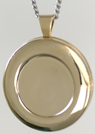 L2001 30mm round locket with setting