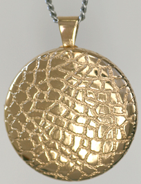 L2002 REPTILE pattern 30mm round locket