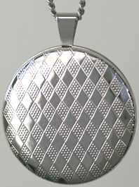 L2003 silver harlequin pattern 30mm round locket