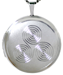 L1065 22mm round spiral trinity locket