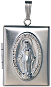 L8522 embossed miraculous locket